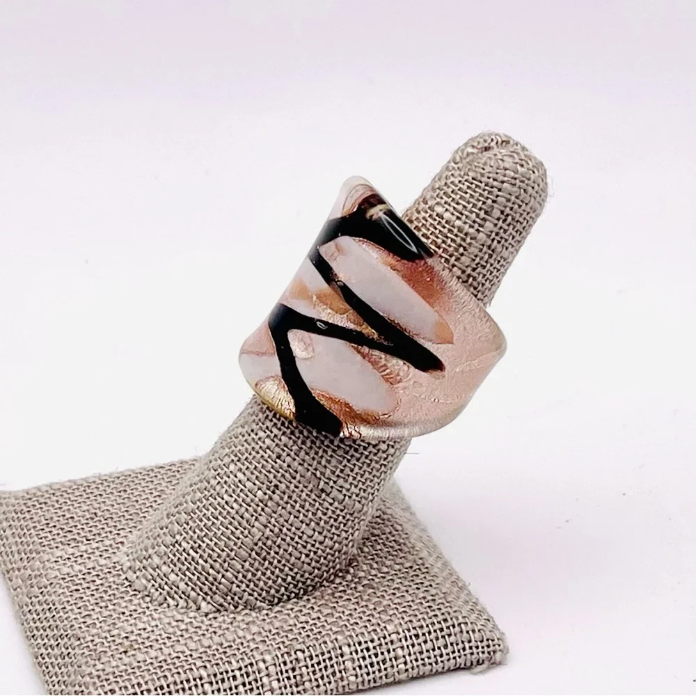 Fab Vintage Murano Italy Art Glass Statement Ring Peach Black White